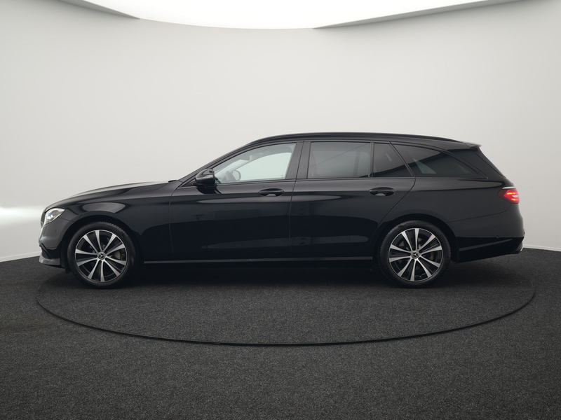 Mercedes-Benz E 300 Estate 300e Avantgarde PHEV 320pk Dealer O.H | Wid — photo 3