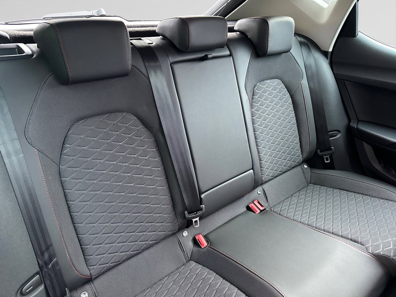 SEAT Leon FR Edition 1.5 TSI 130ch — photo 6