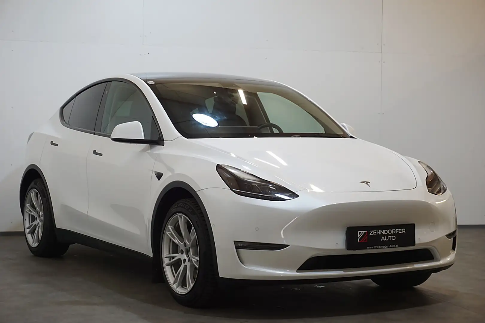 Tesla Model Y Long Range AWD / Damenerstbesitz / Leasingaktion! Weiß - 2