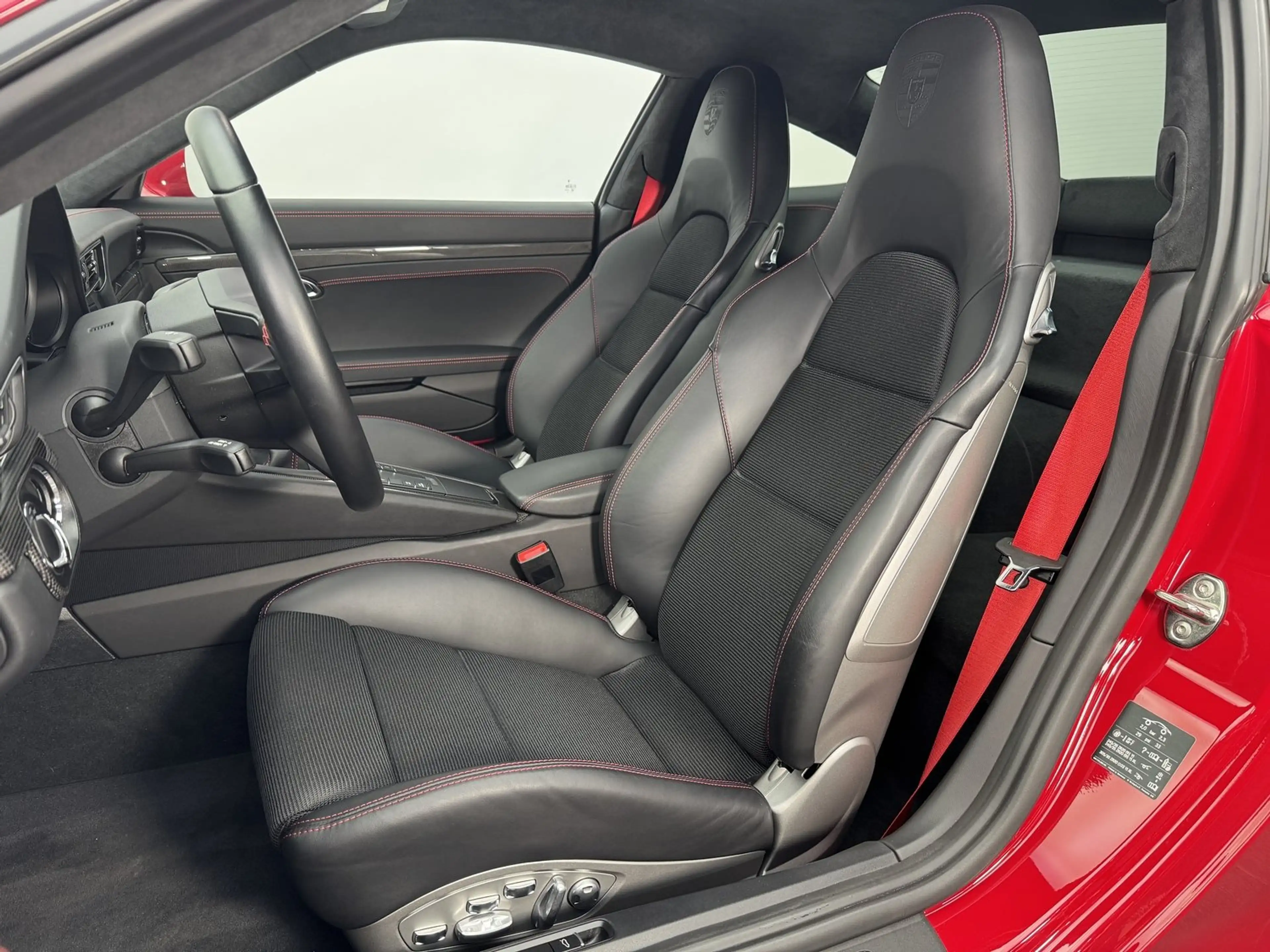 Porsche 911 GT3 touring * Lift * Ceramic Brake * Carbon — photo 6