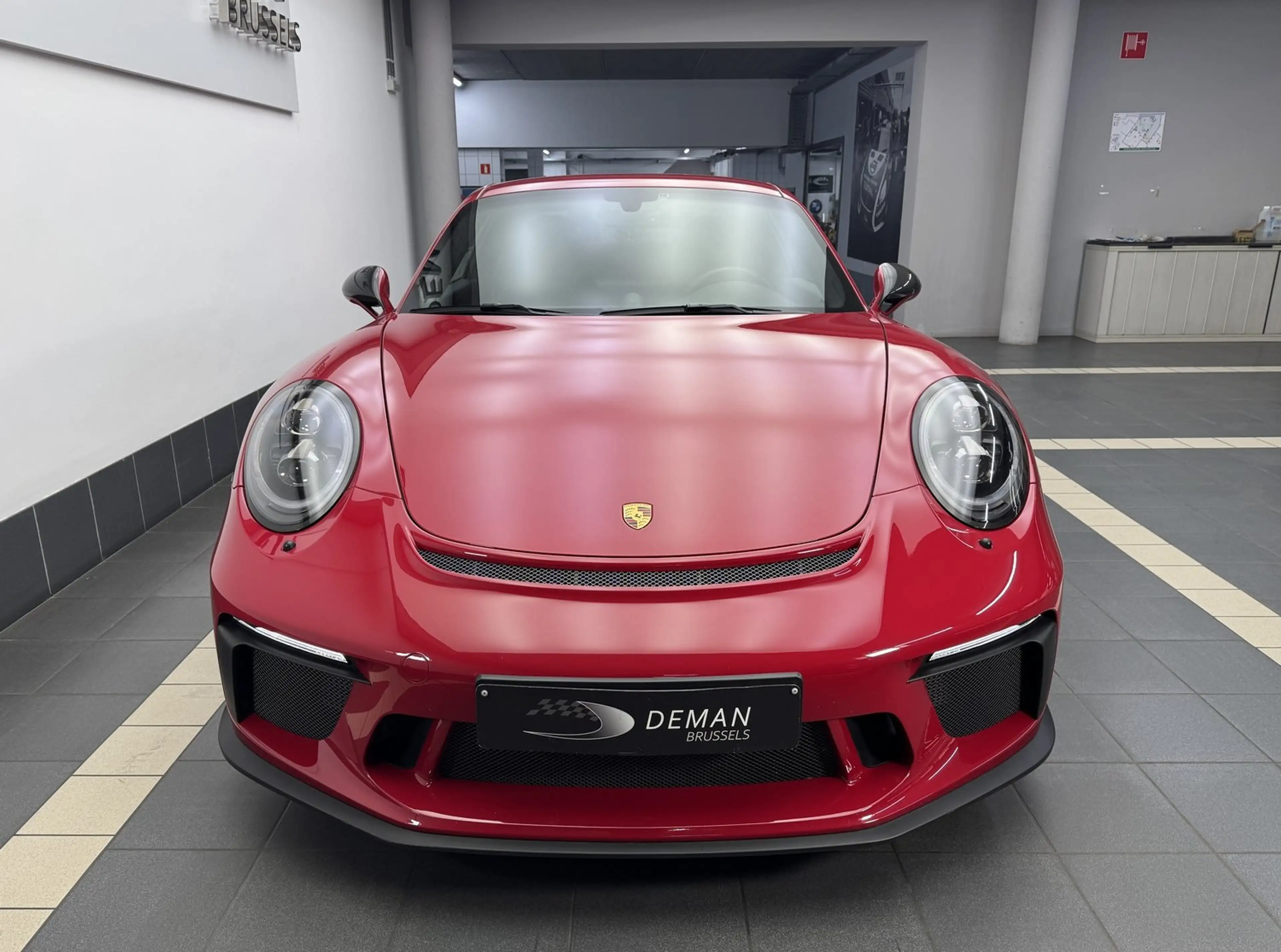 Porsche 911 GT3 touring * Lift * Ceramic Brake * Carbon — photo 4