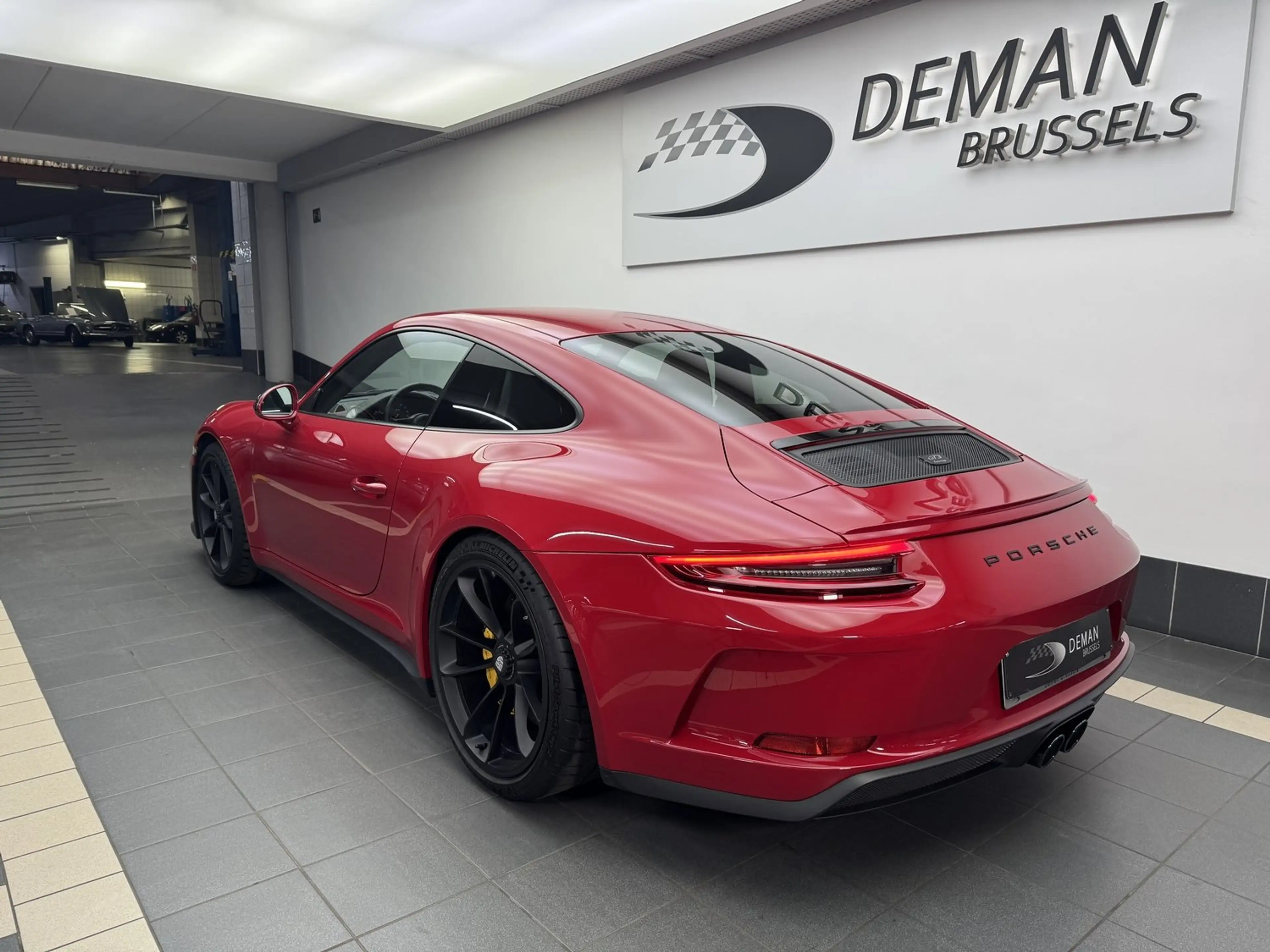 Porsche 911 GT3 touring * Lift * Ceramic Brake * Carbon — photo 3