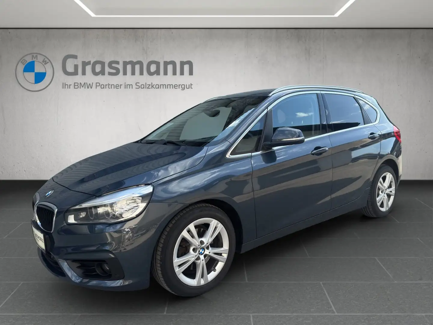 BMW 218 d Grau - 1