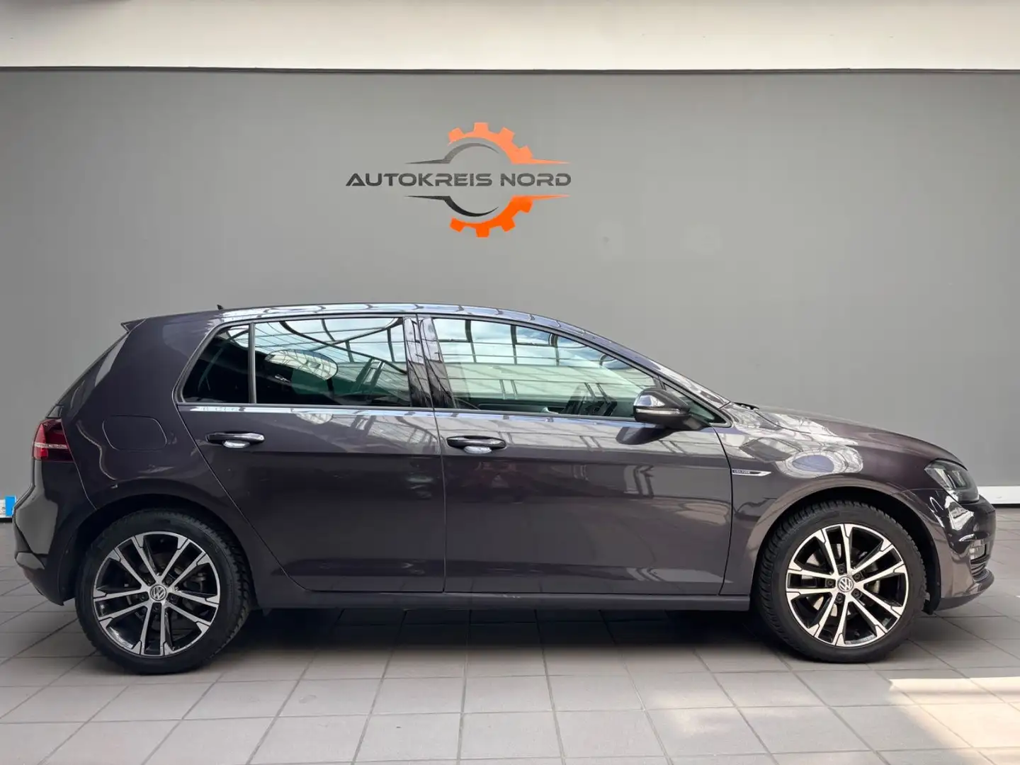 Volkswagen Golf VII 1.4 Lounge +HU NEU+AUTOMATIK+XENON+ Gris - 1