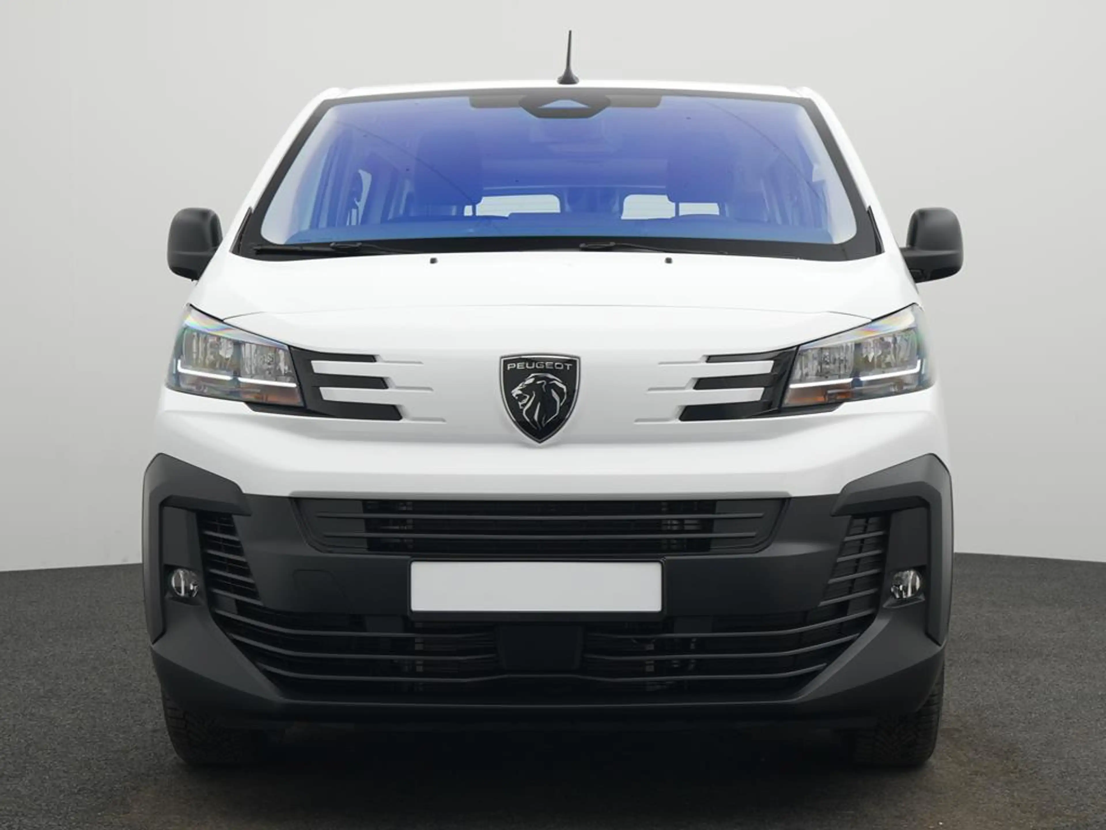 Peugeot Expert Kombi L2 Diesel 180 EAT8 8-Sitzer — photo 3