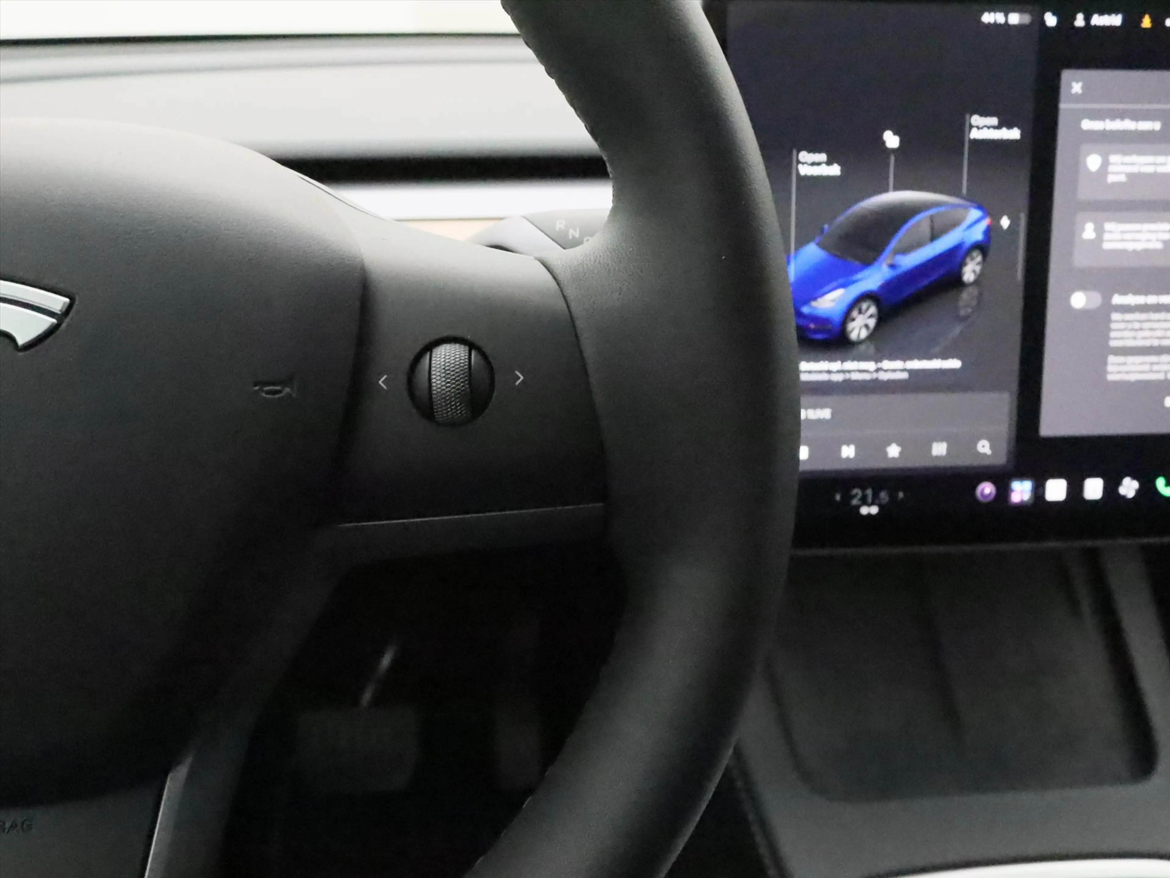 Tesla Model Y Long Range AWD 75kWh 351pk 93.6% SoH [ TREKHAAK+AM — photo 21
