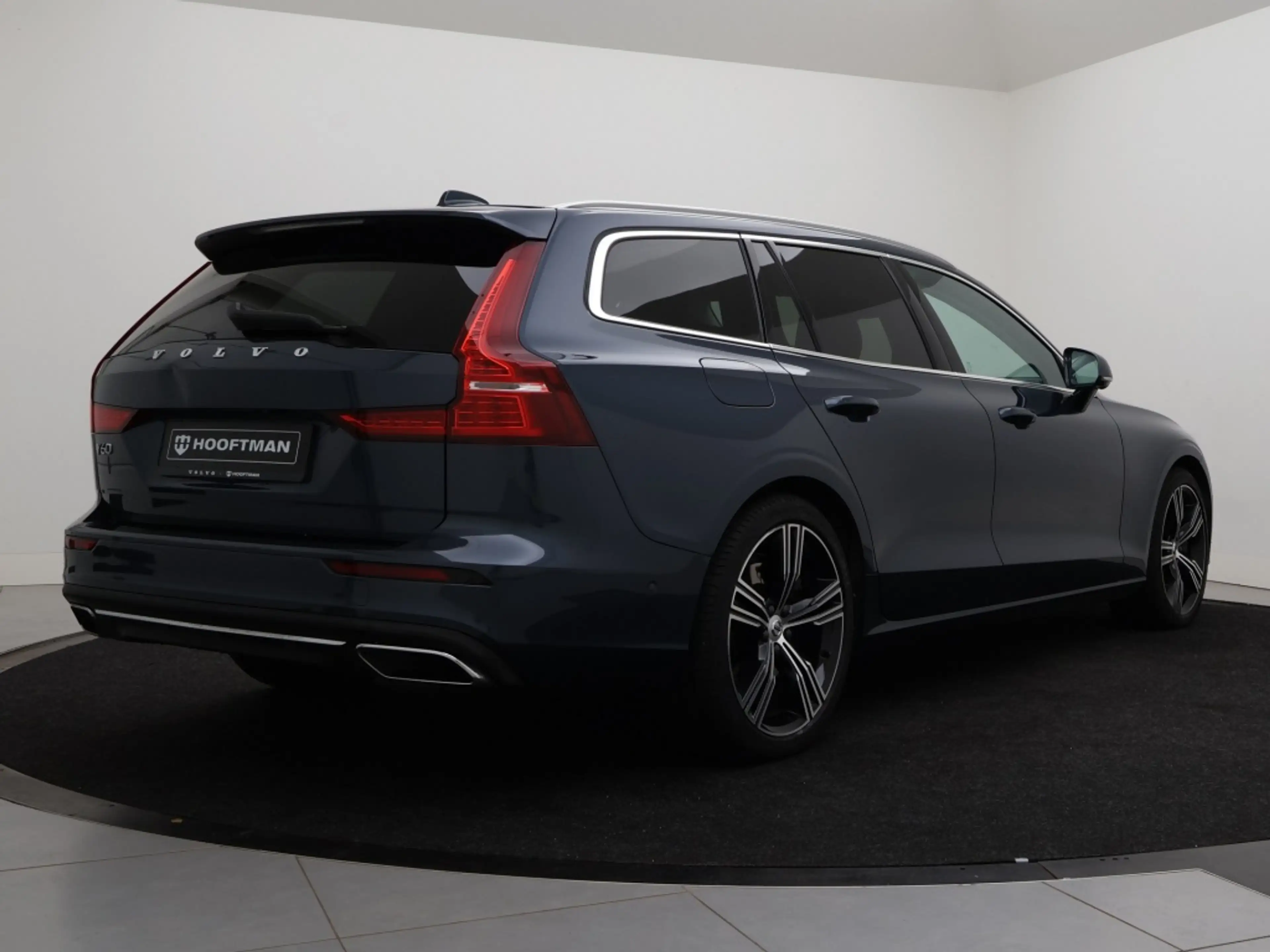 Volvo V60 T6 PLUG-IN HYBRID INSCRIPTION SCHUIFDAK 19INCH FUL — photo 4