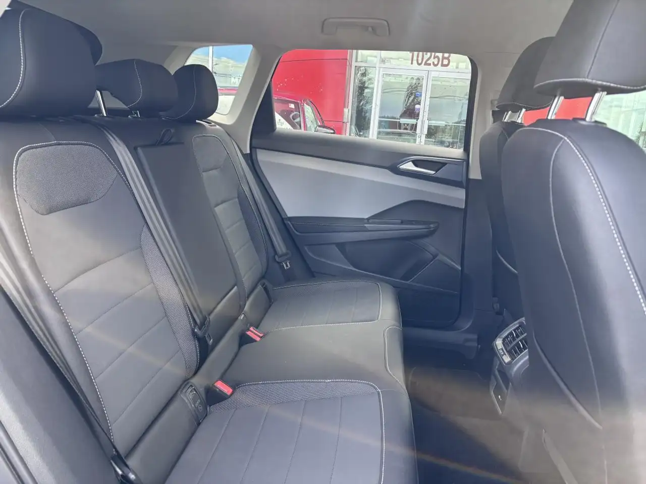Volkswagen Taos снимка Volkswagen Taos