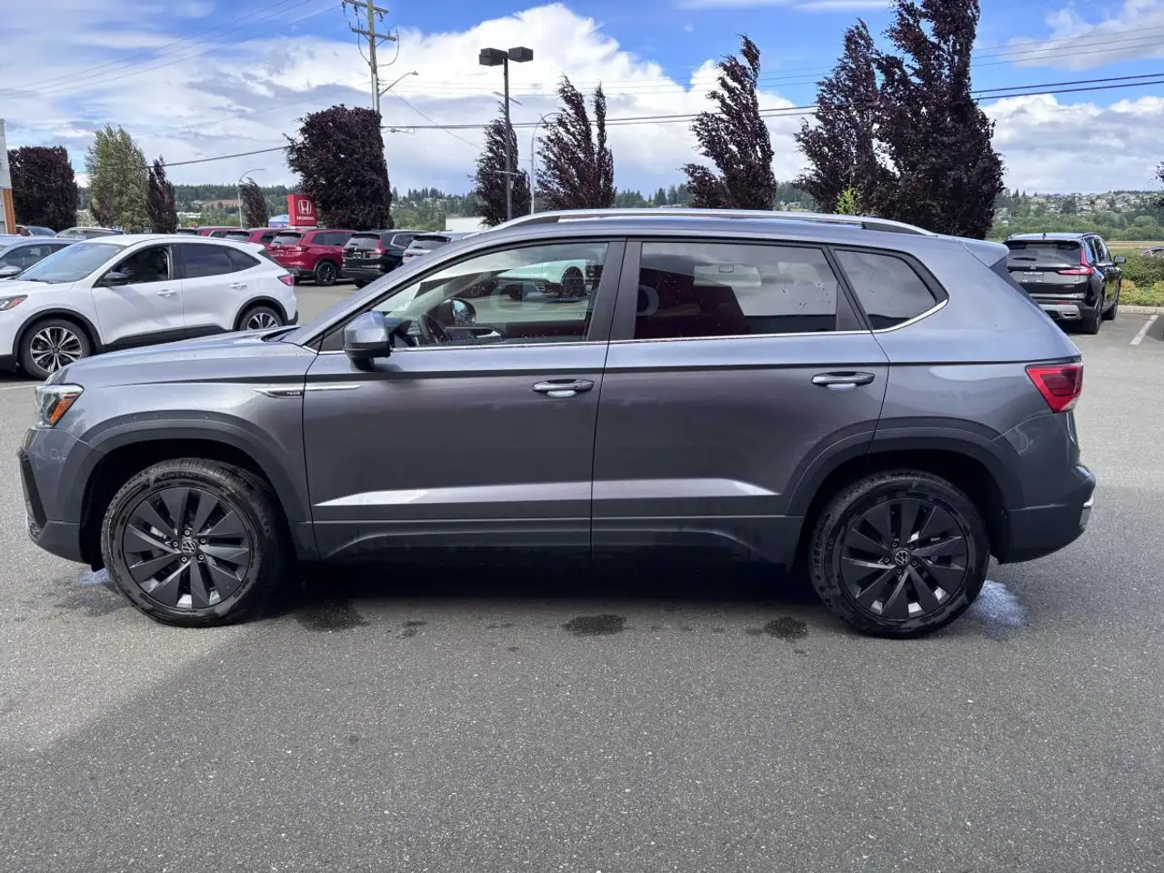 Volkswagen Taos снимка Volkswagen Taos