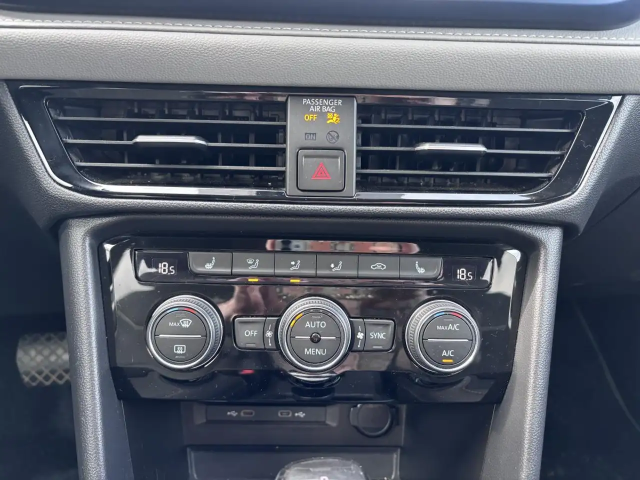 Volkswagen Taos снимка Volkswagen Taos