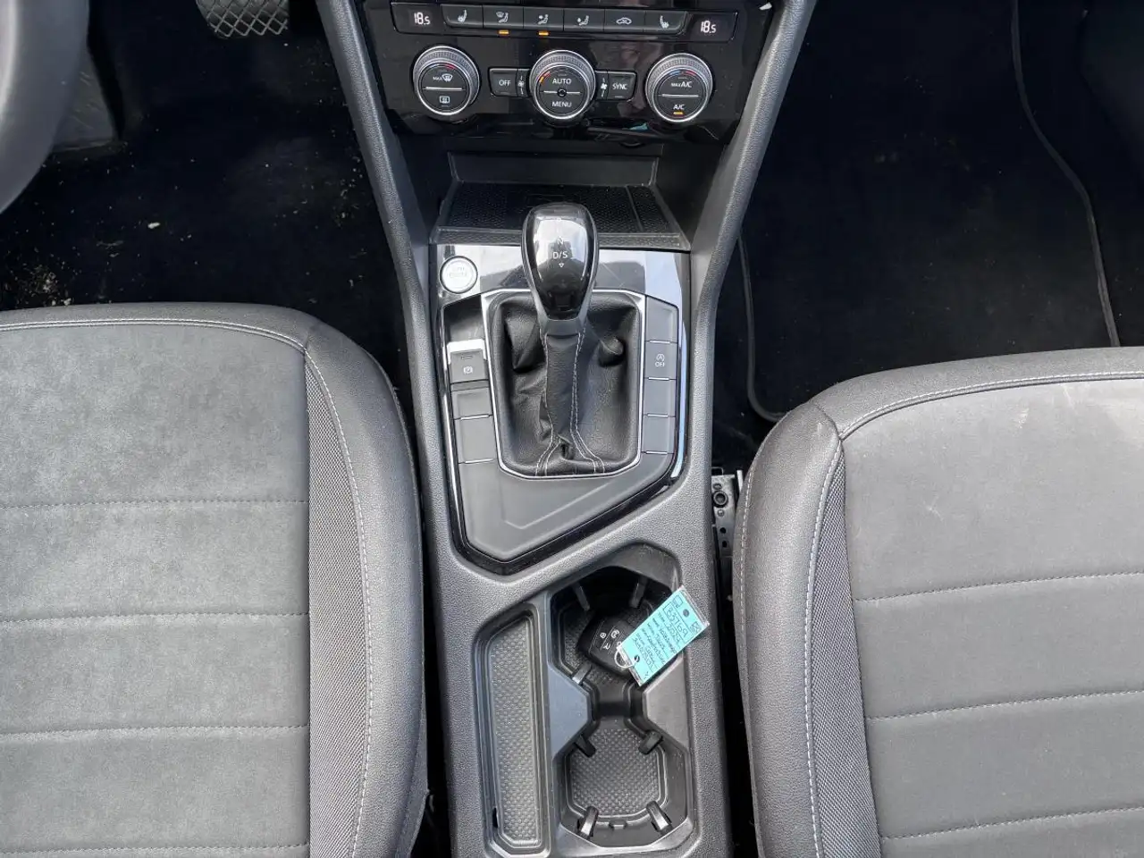 Volkswagen Taos снимка Volkswagen Taos