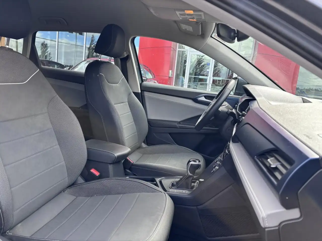 Volkswagen Taos снимка Volkswagen Taos