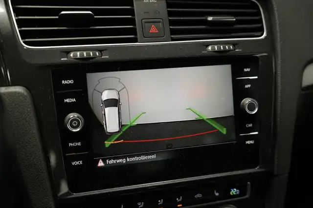 Volkswagen Golf view 12