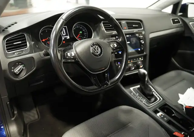 Volkswagen Golf view 7
