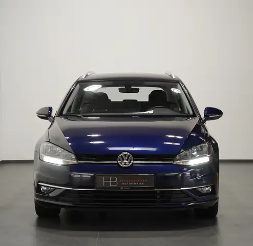Volkswagen Golf view 2