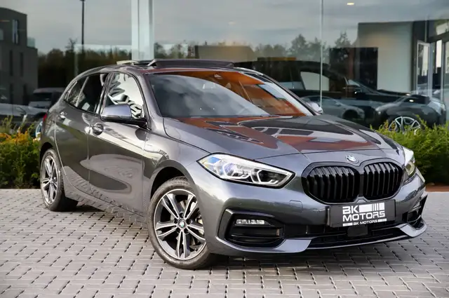 BMW 118 i Aut. Sport Line -PANO-TREKHAAK-LEDER-H&K-CAMERA