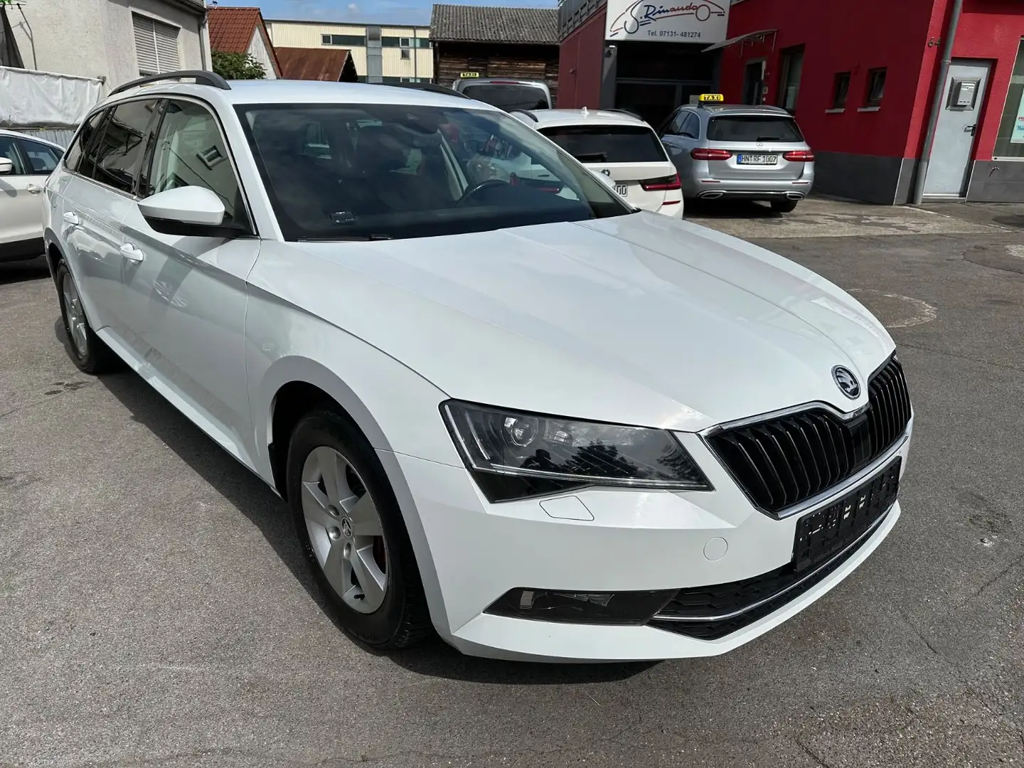 Skoda Superb 2.0 TDI Combi Ambition/ Navi/Bi-Xenon/ACC Wit - 1