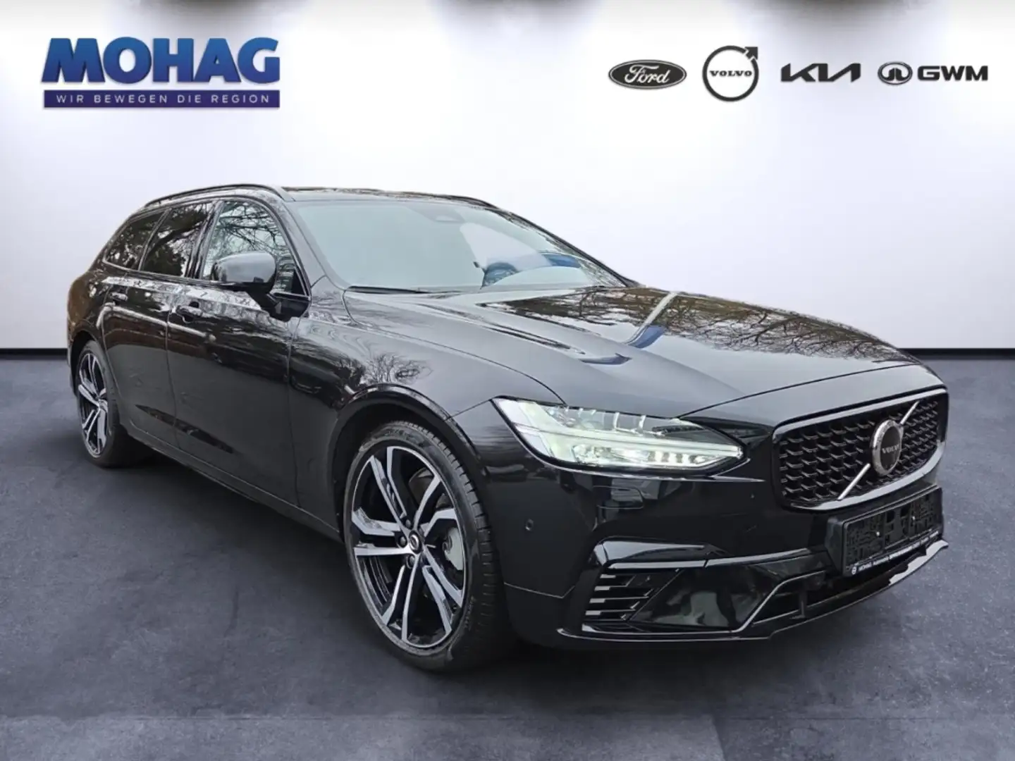 Volvo V90 T6 Plug-In Hybrid AWD Plus Dark mit Luftfw.,Panora Nero - 2
