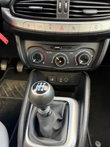 Fiat Tipo view 9
