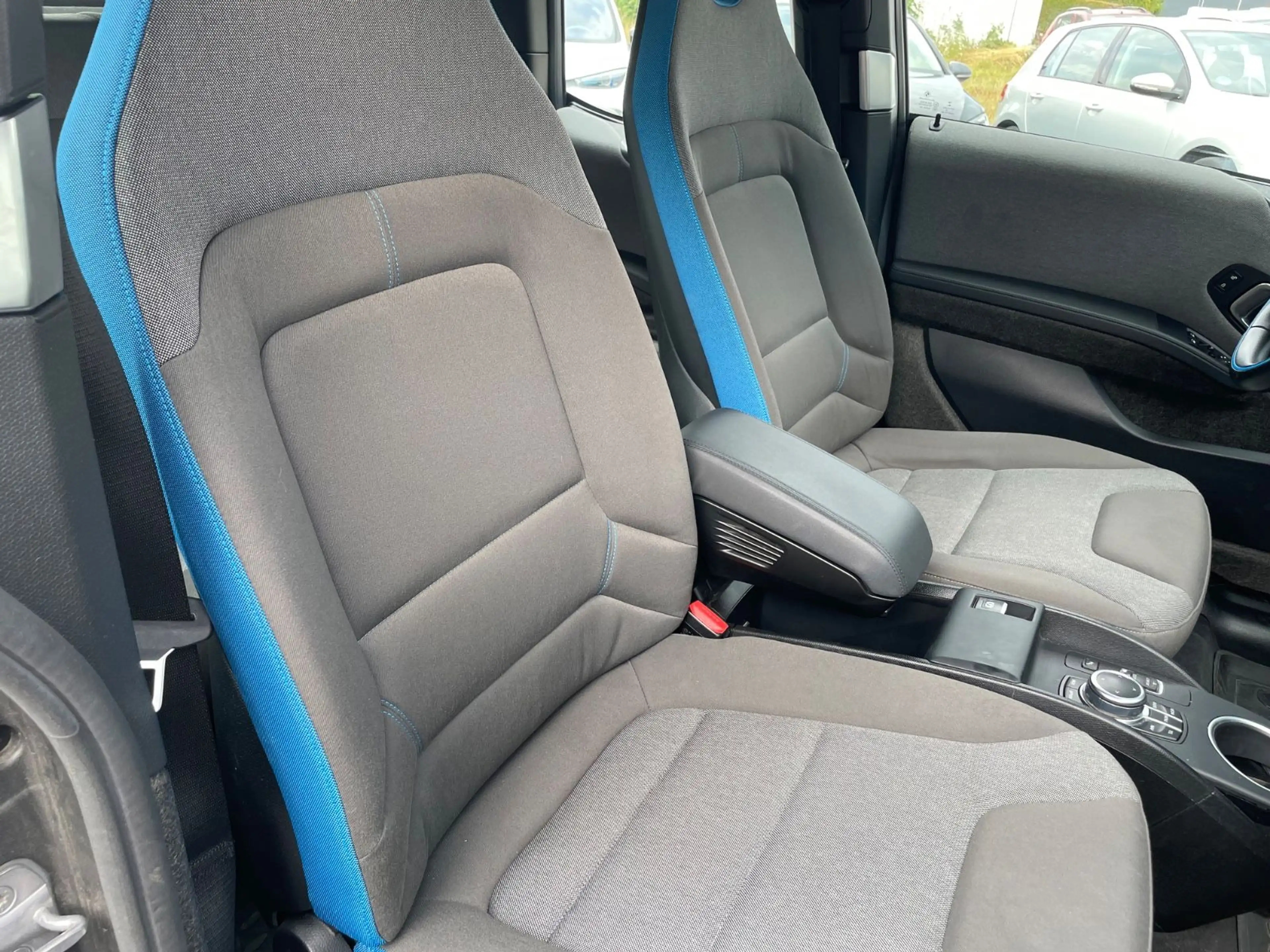BMW i3 Basis AUT/NAVI/LED/KAMERA — photo 10