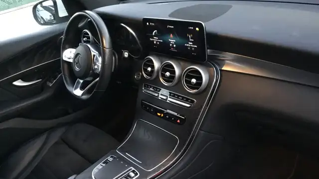 Mercedes-Benz GLC view 10