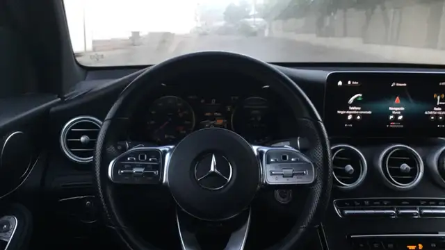 Mercedes-Benz GLC view 9
