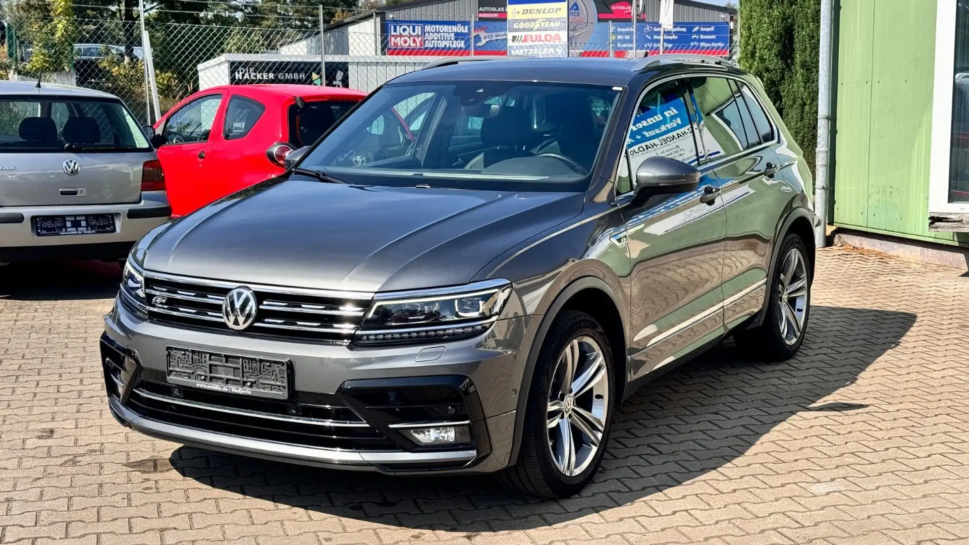 Volkswagen Tiguan Highline R-line 2.0TDI/DSG/Navi/AHK/4M Gris - 1