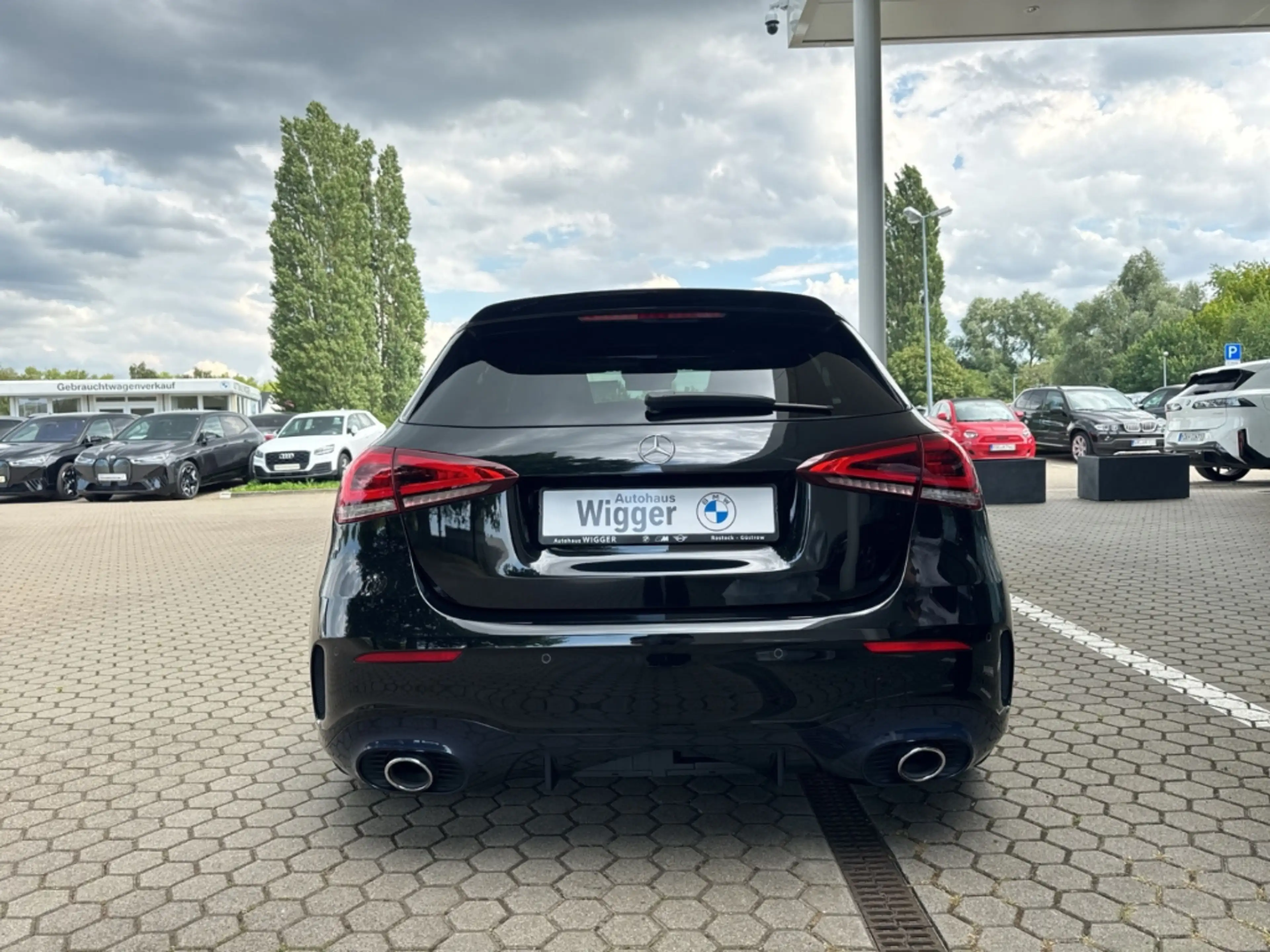 Mercedes-Benz A 35 AMG 4Matic/HUD/StandHZG/AHK/Burmester Sound — photo 14