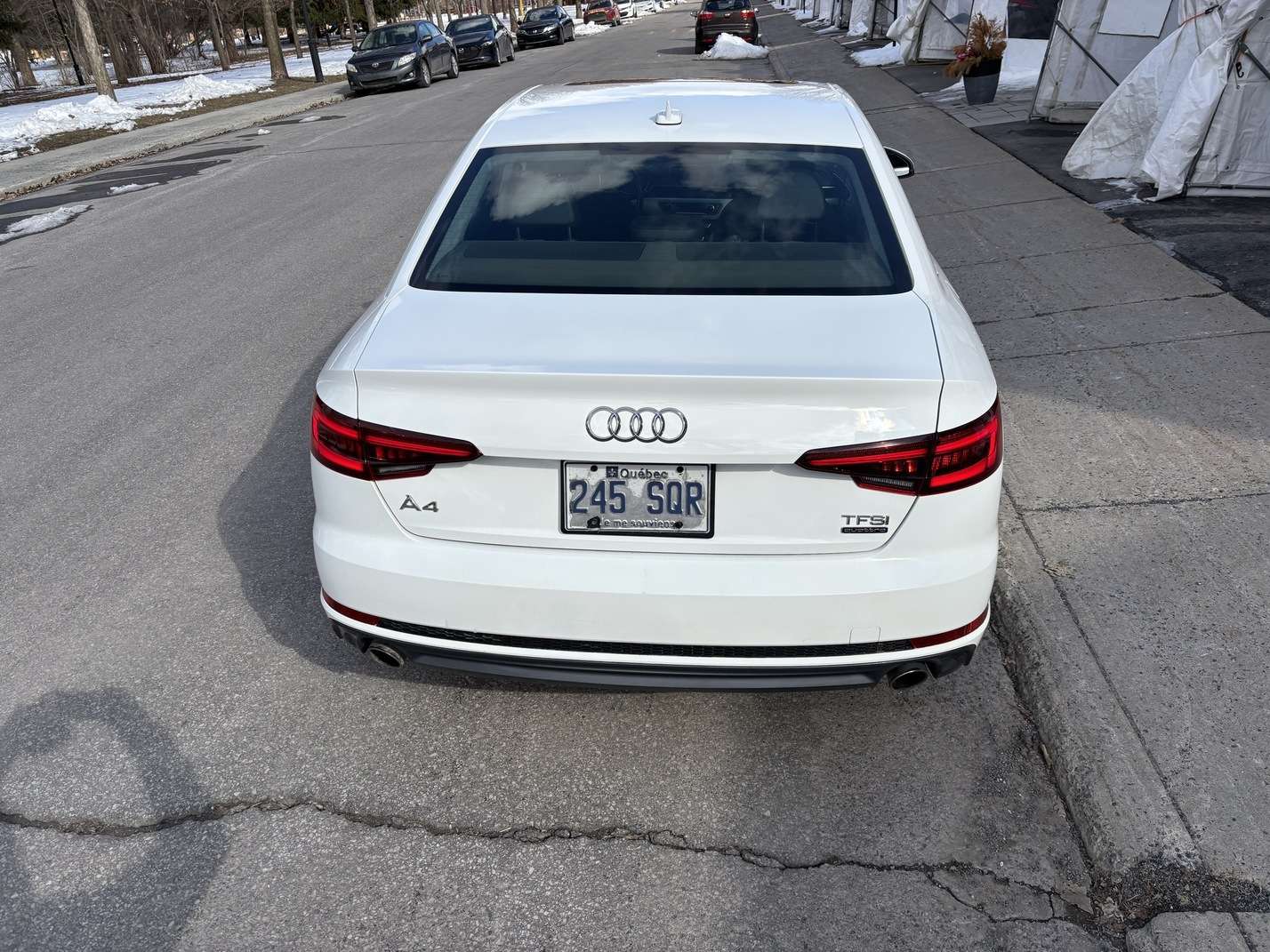 2018 Audi A4 2.0 TFSI quattro Komfort S tronic alt 3