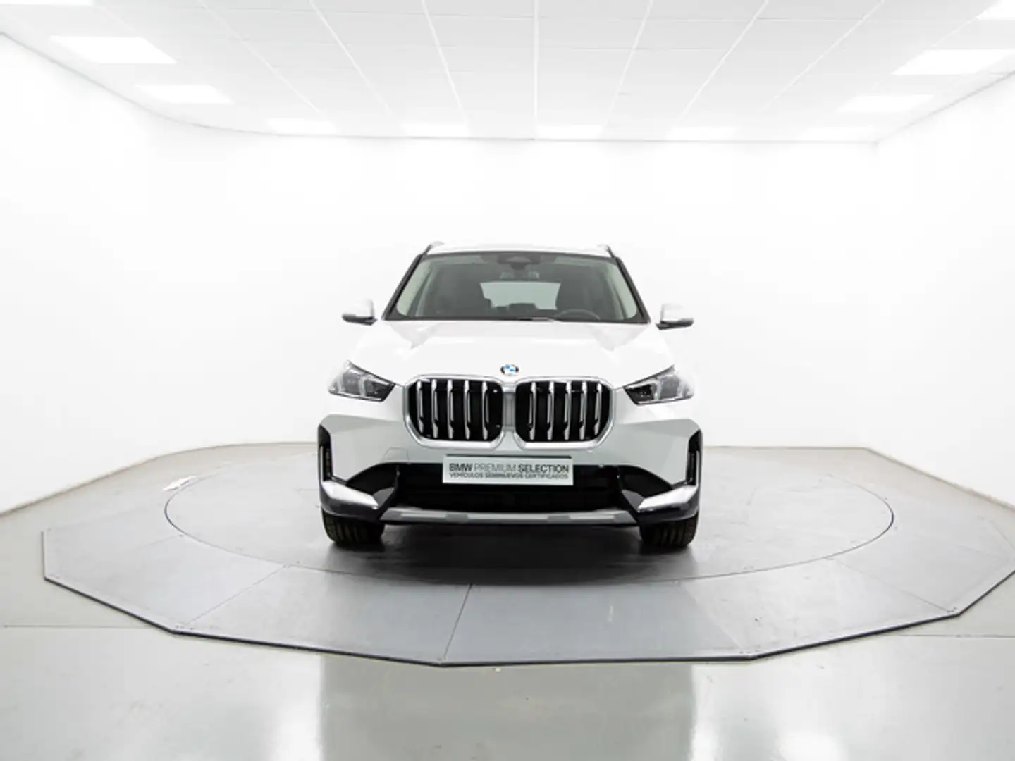 BMW X1 sDrive 20iA Blanco - 2