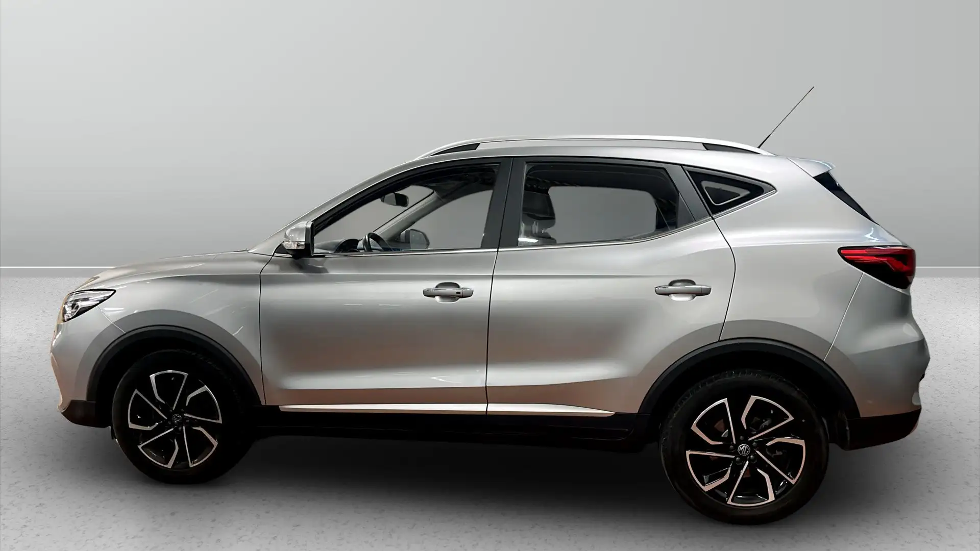 MG ZS 1.0 Luxury auto Argento - 2