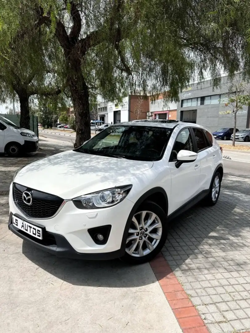 Mazda CX-5 2.2DE Luxury + Techo Solar 4WD Blanco - 1