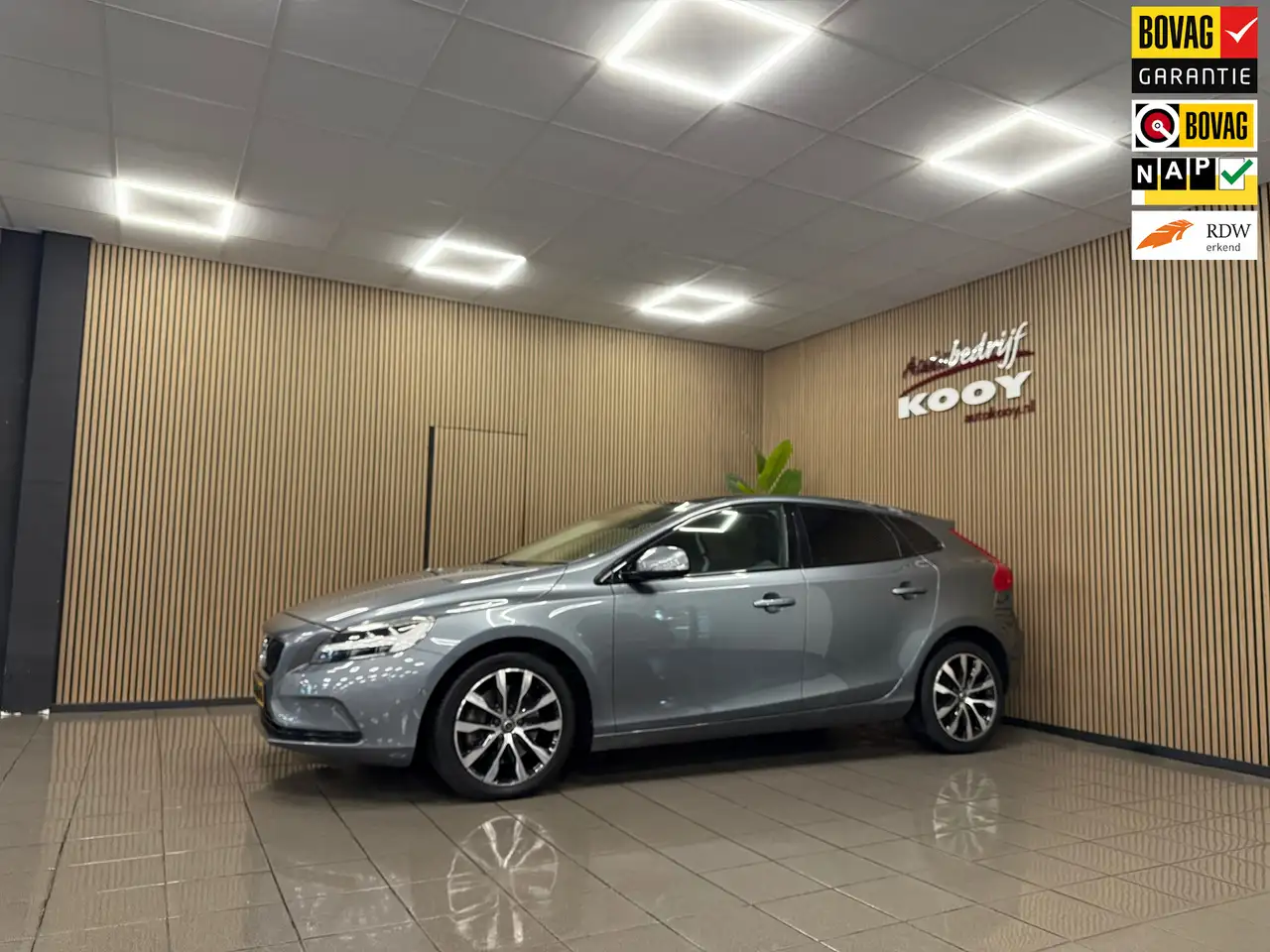 Volvo V40