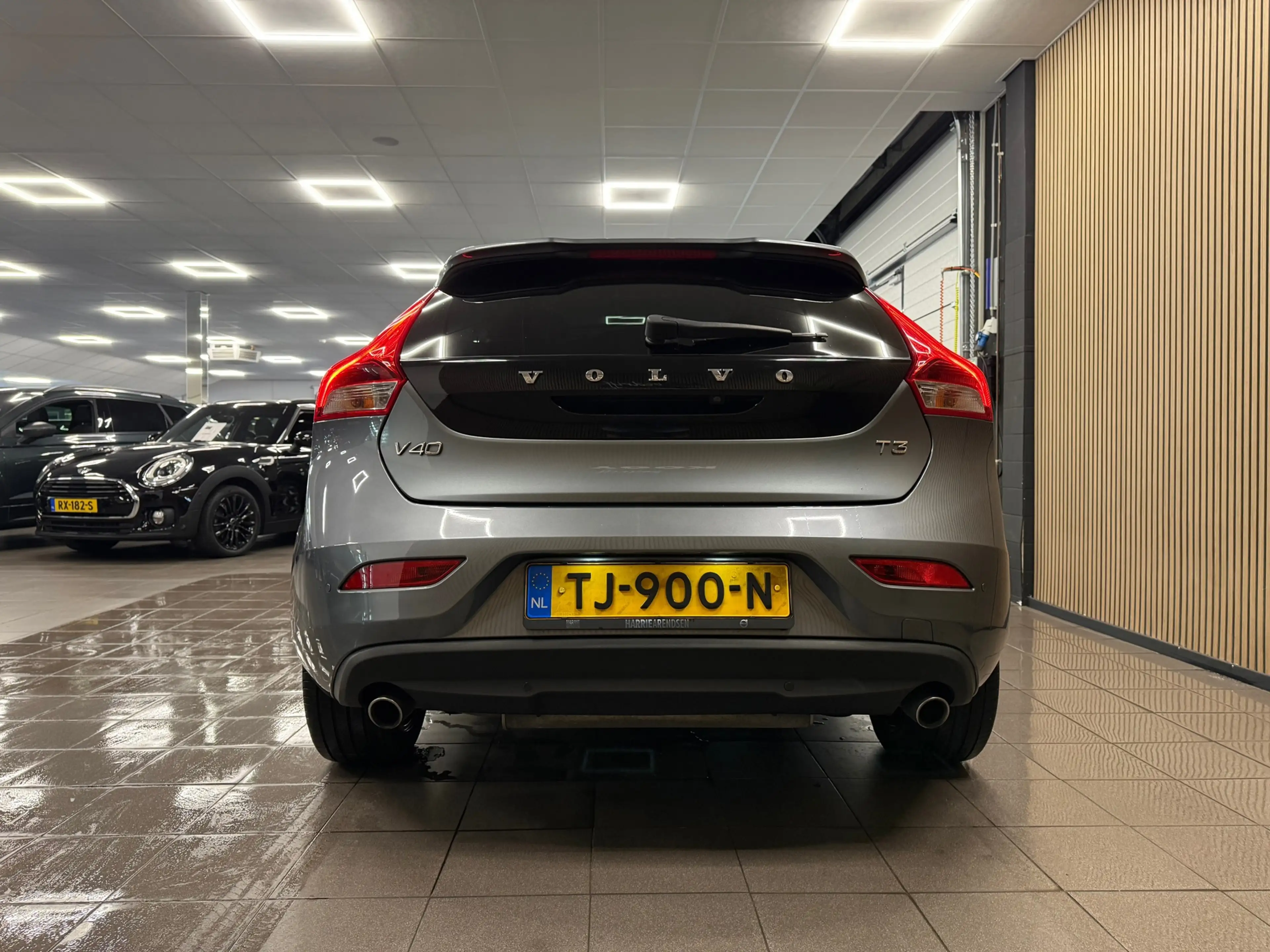 Volvo V40 1.5 T3 Dynamic Edition * Automaat / Panoramadak / — photo 4