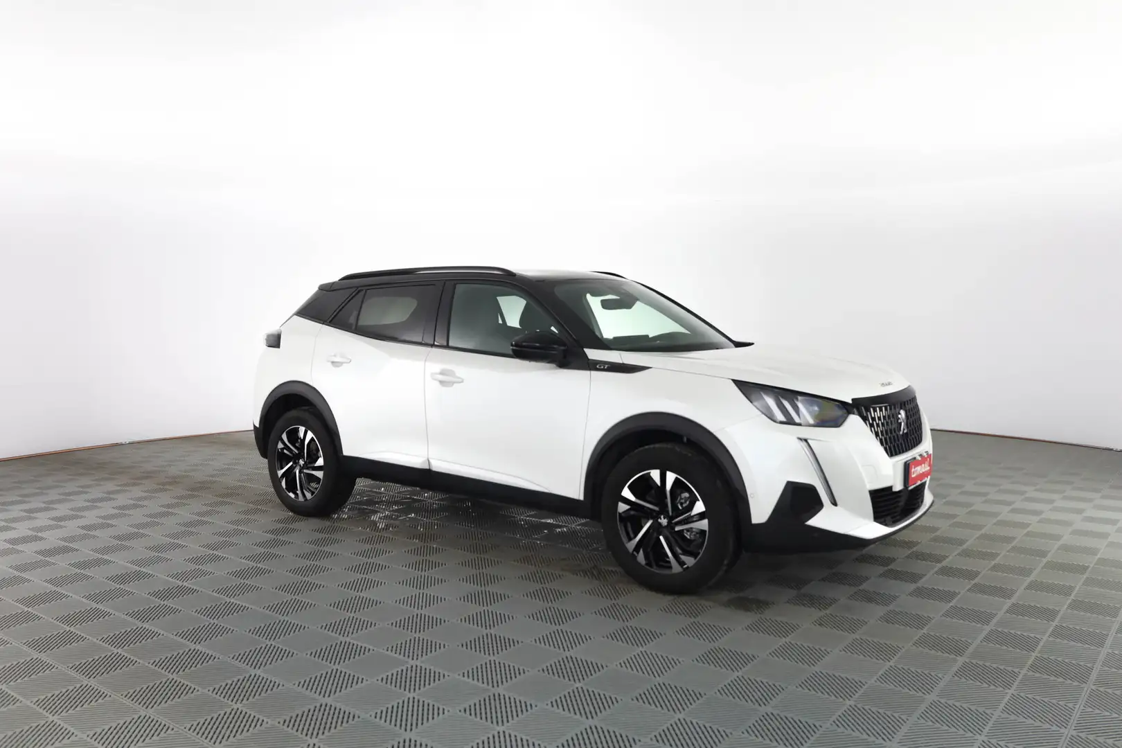 Peugeot 2008 BlueHDi 130 S&S EAT8 GT White - 2