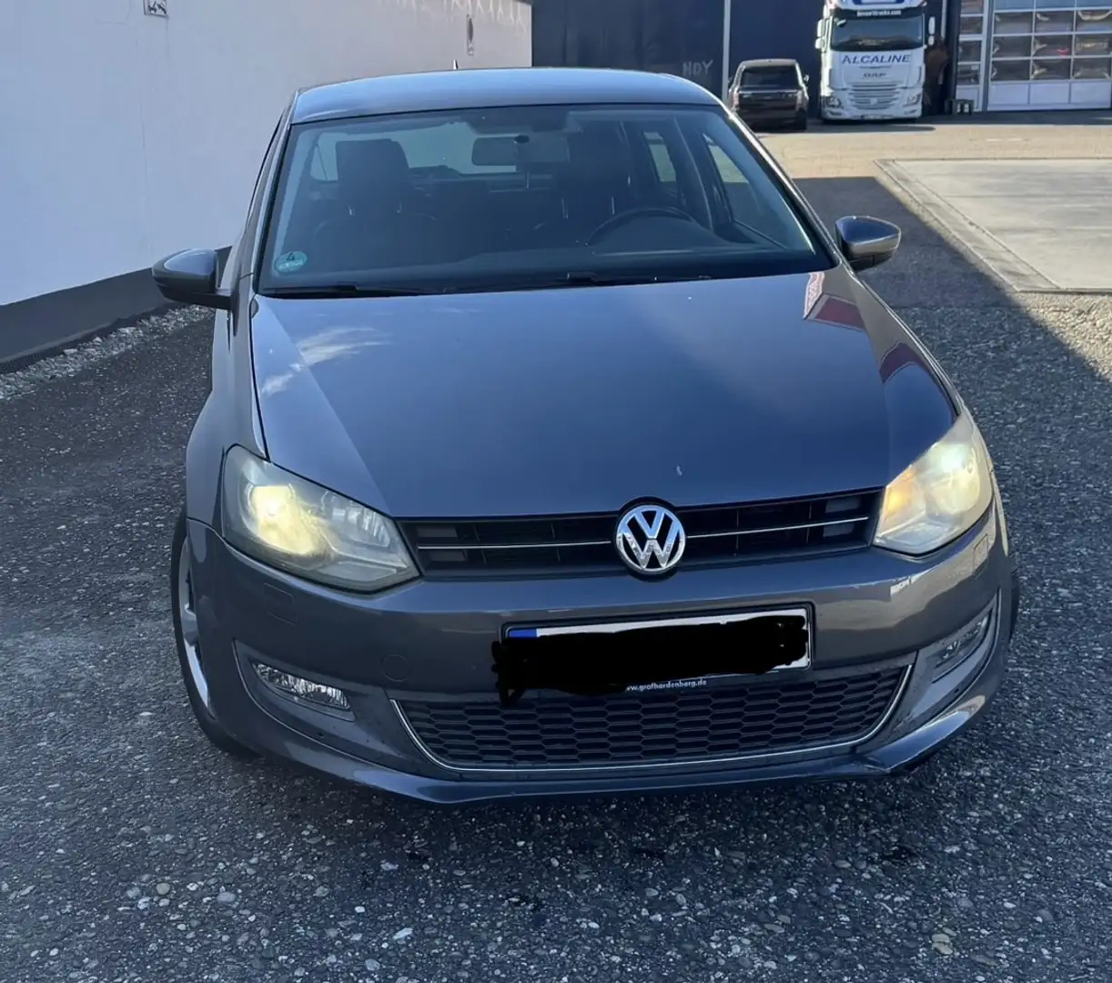 Volkswagen Polo TDI Highline Grau - 1