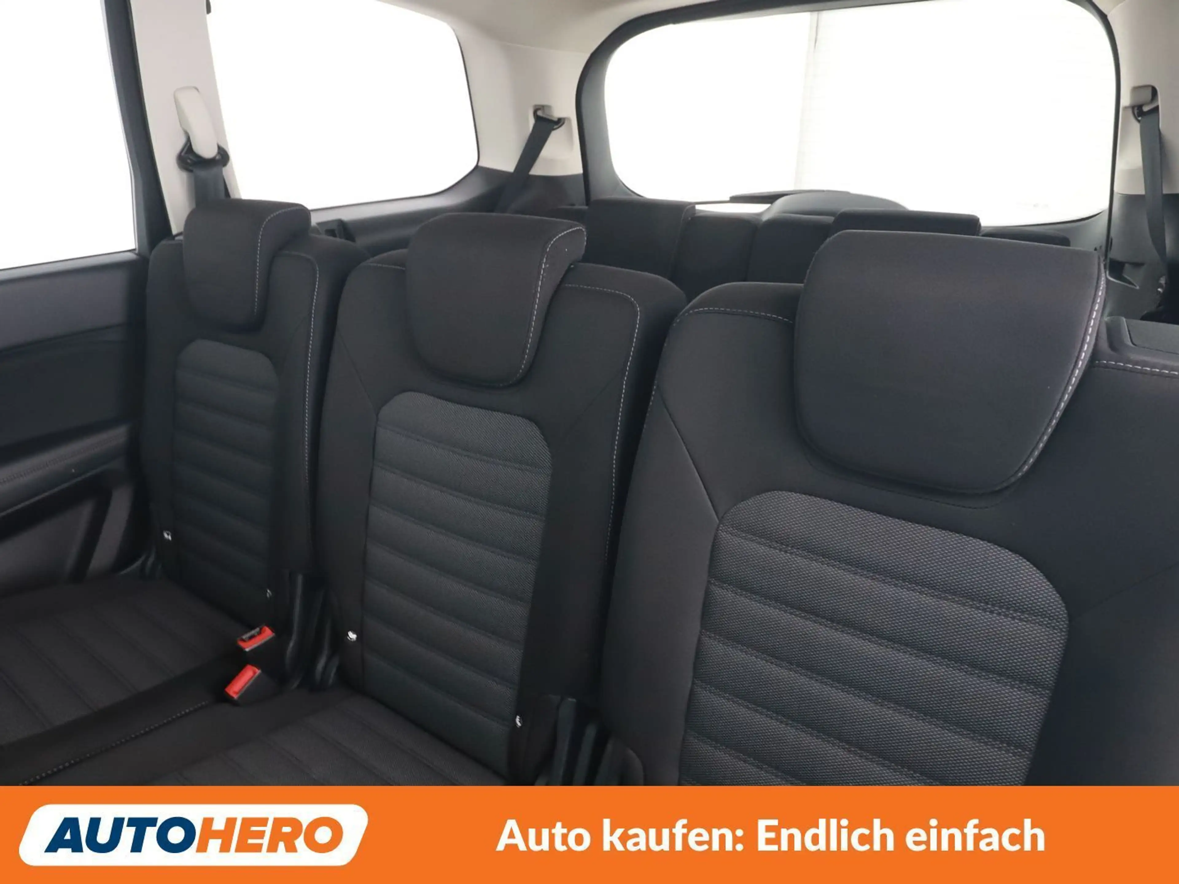 Ford Galaxy 2.0 TDCi EcoBlue Titanium — photo 14
