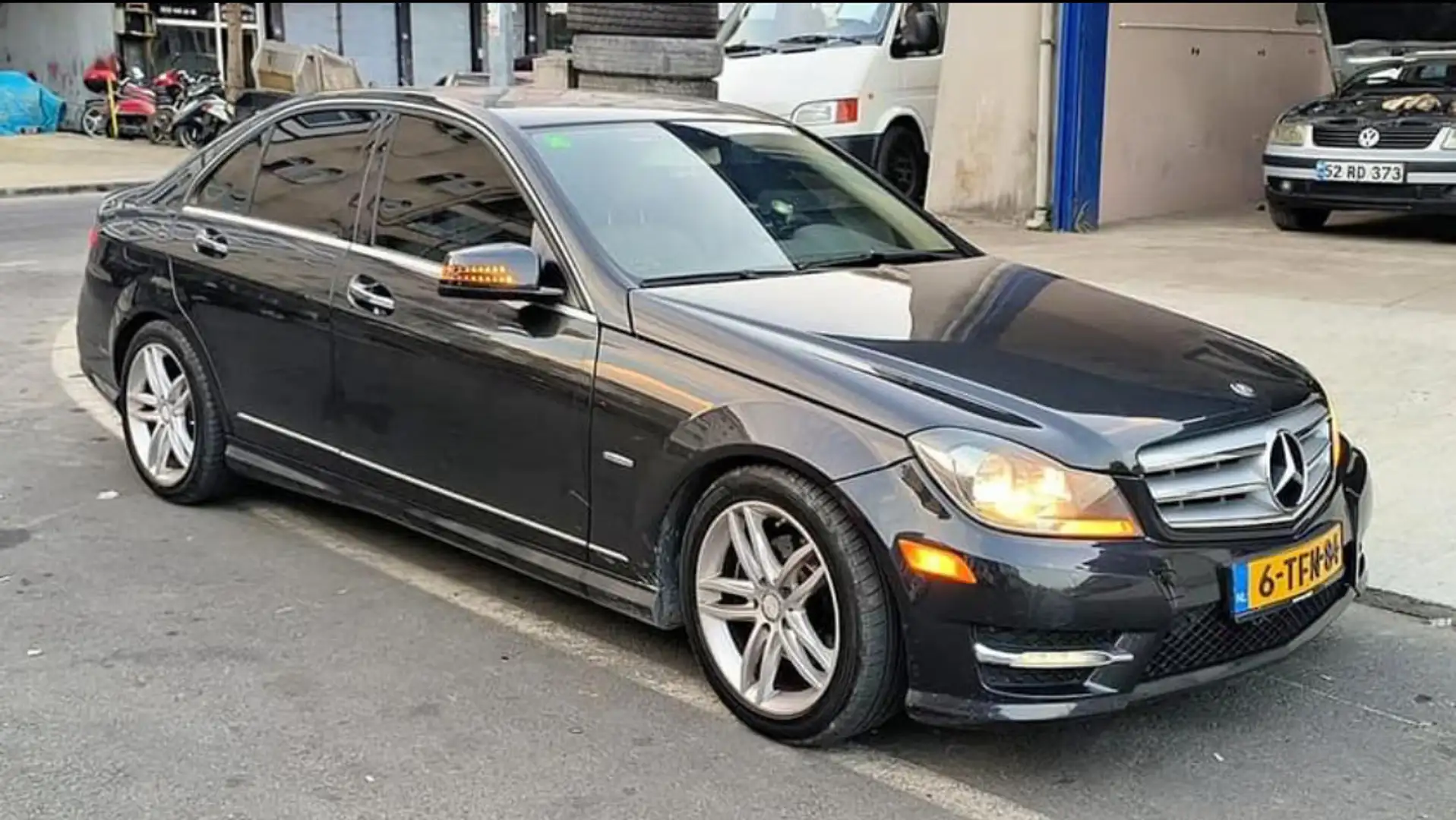 Mercedes-Benz C 250 (BlueEFFICIENCY) 7G-TRONIC Elegance - 1