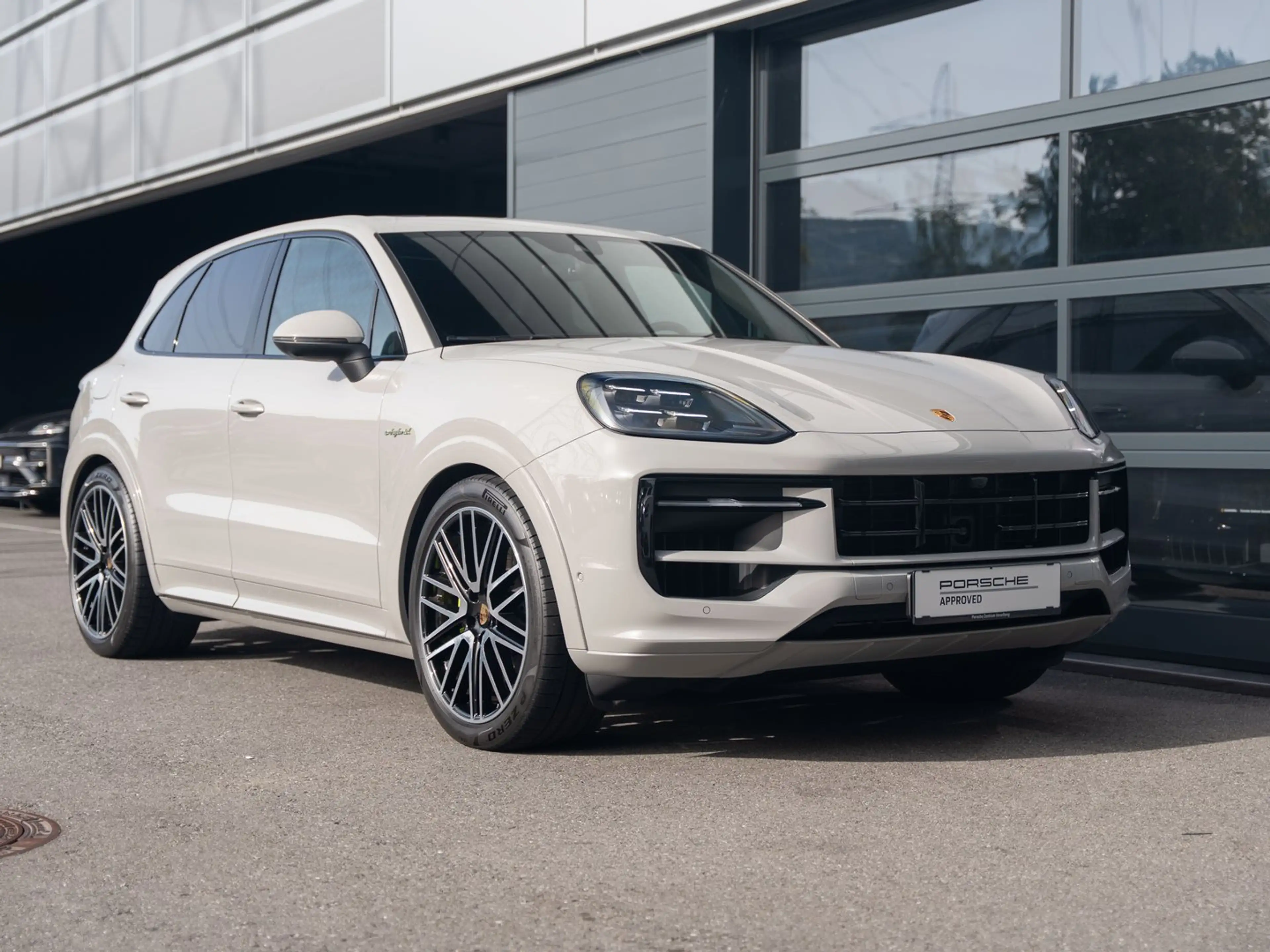 Porsche Cayenne E-Hybrid — photo 7