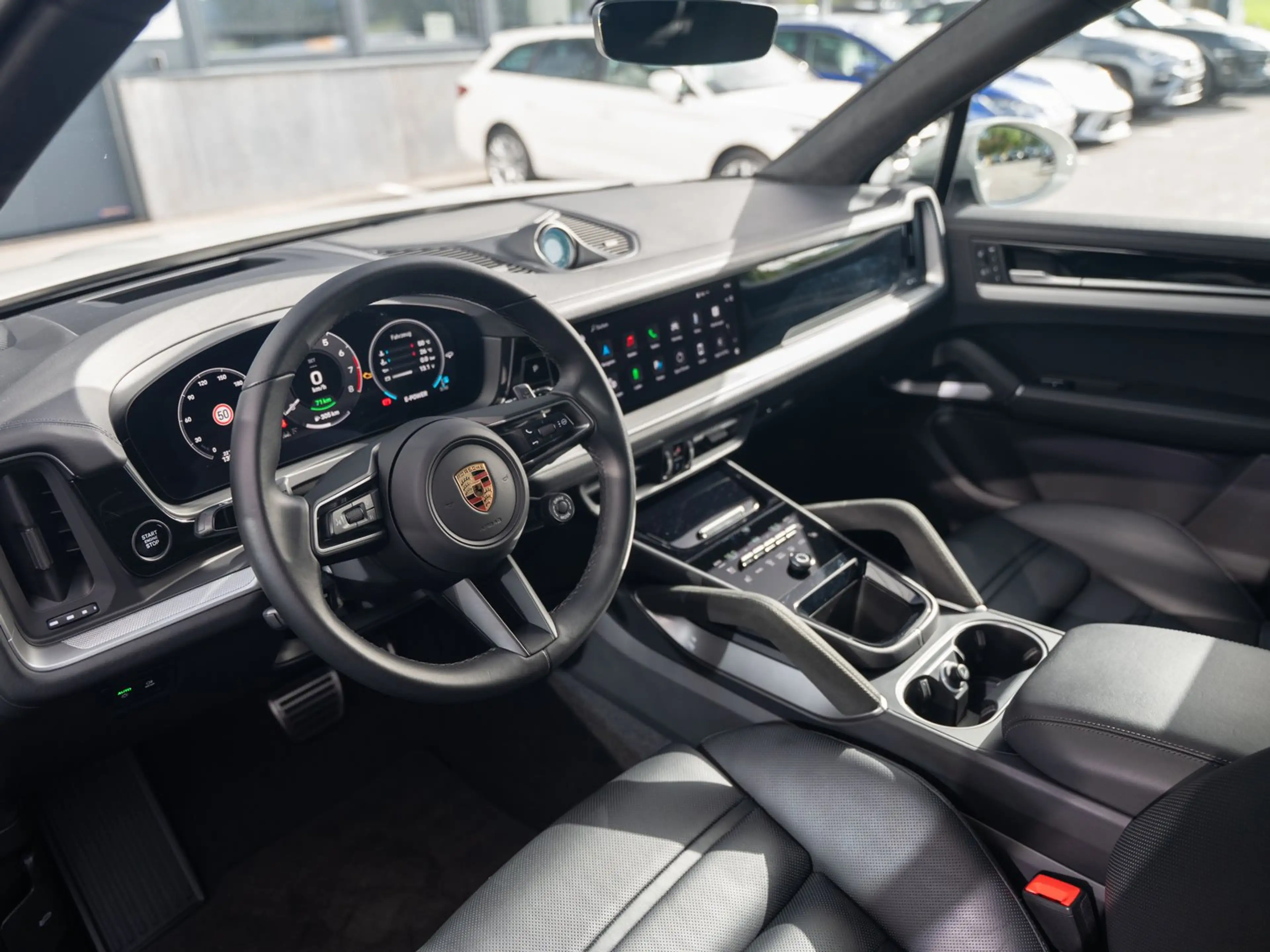 Porsche Cayenne E-Hybrid — photo 9