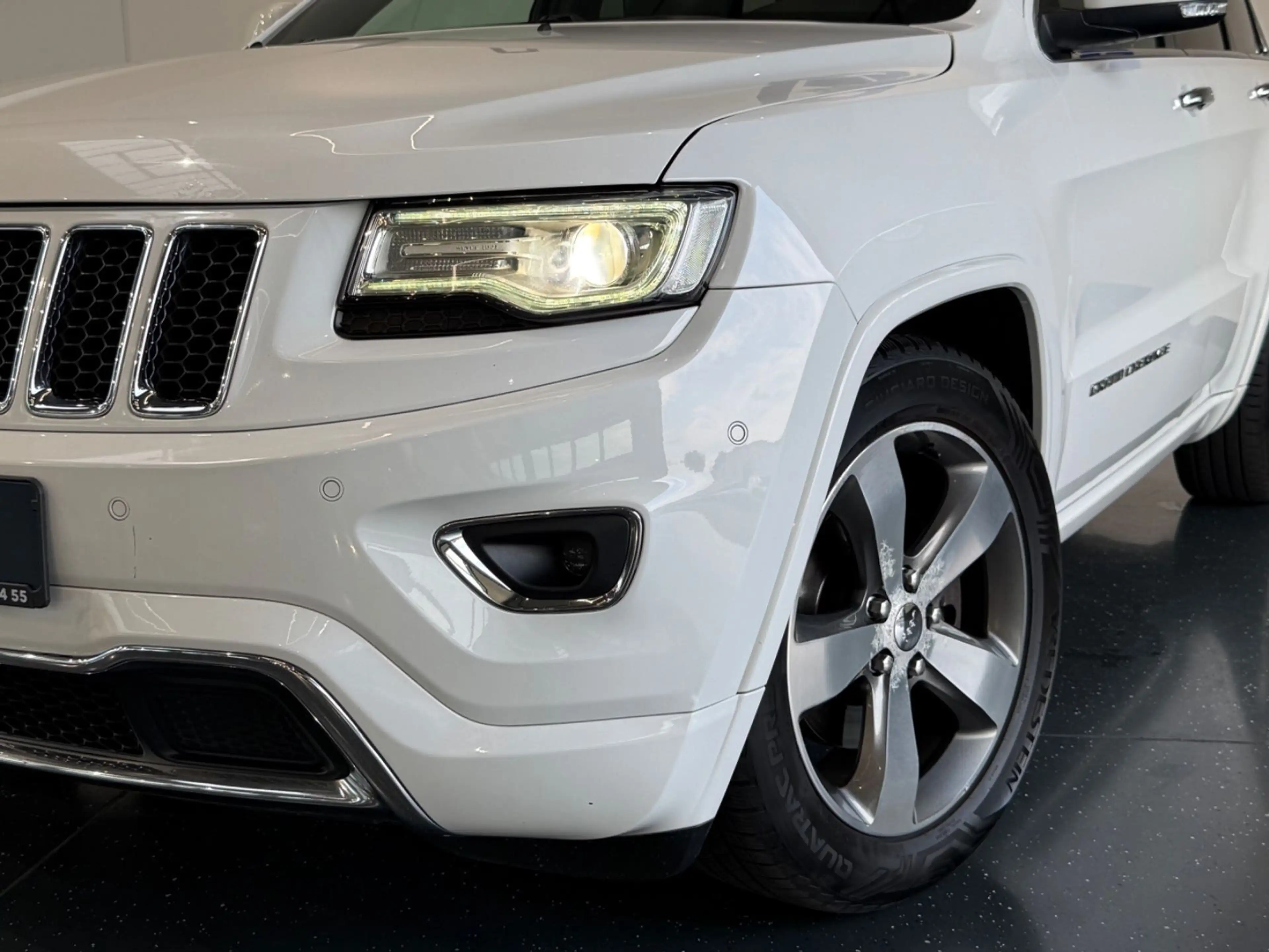 Jeep Grand Cherokee 3.0 CRD Overland*LED*KAMERA*SHZ* — photo 2
