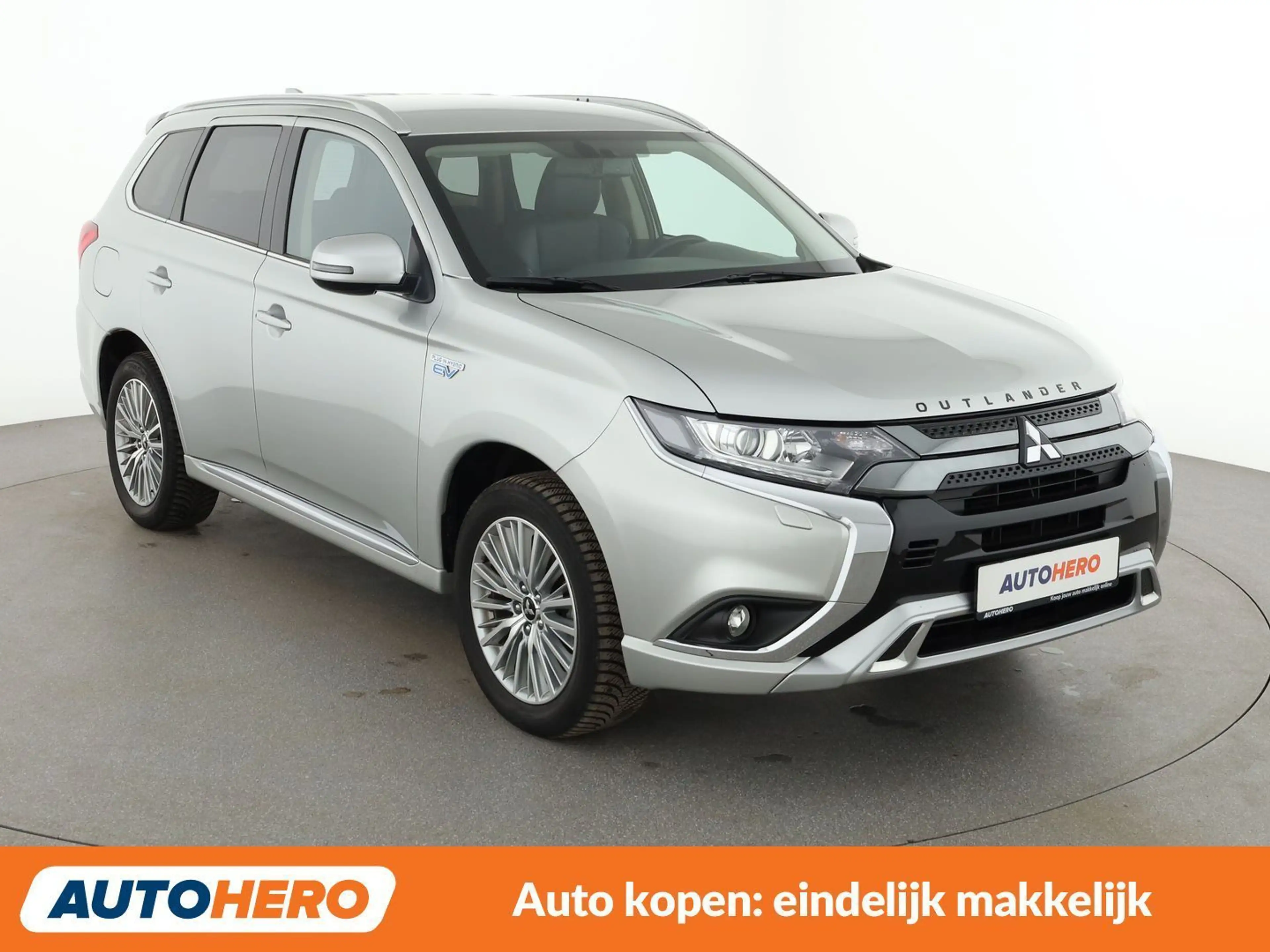 Mitsubishi Outlander 2.4 PHEV Spirit 4WD — photo 8
