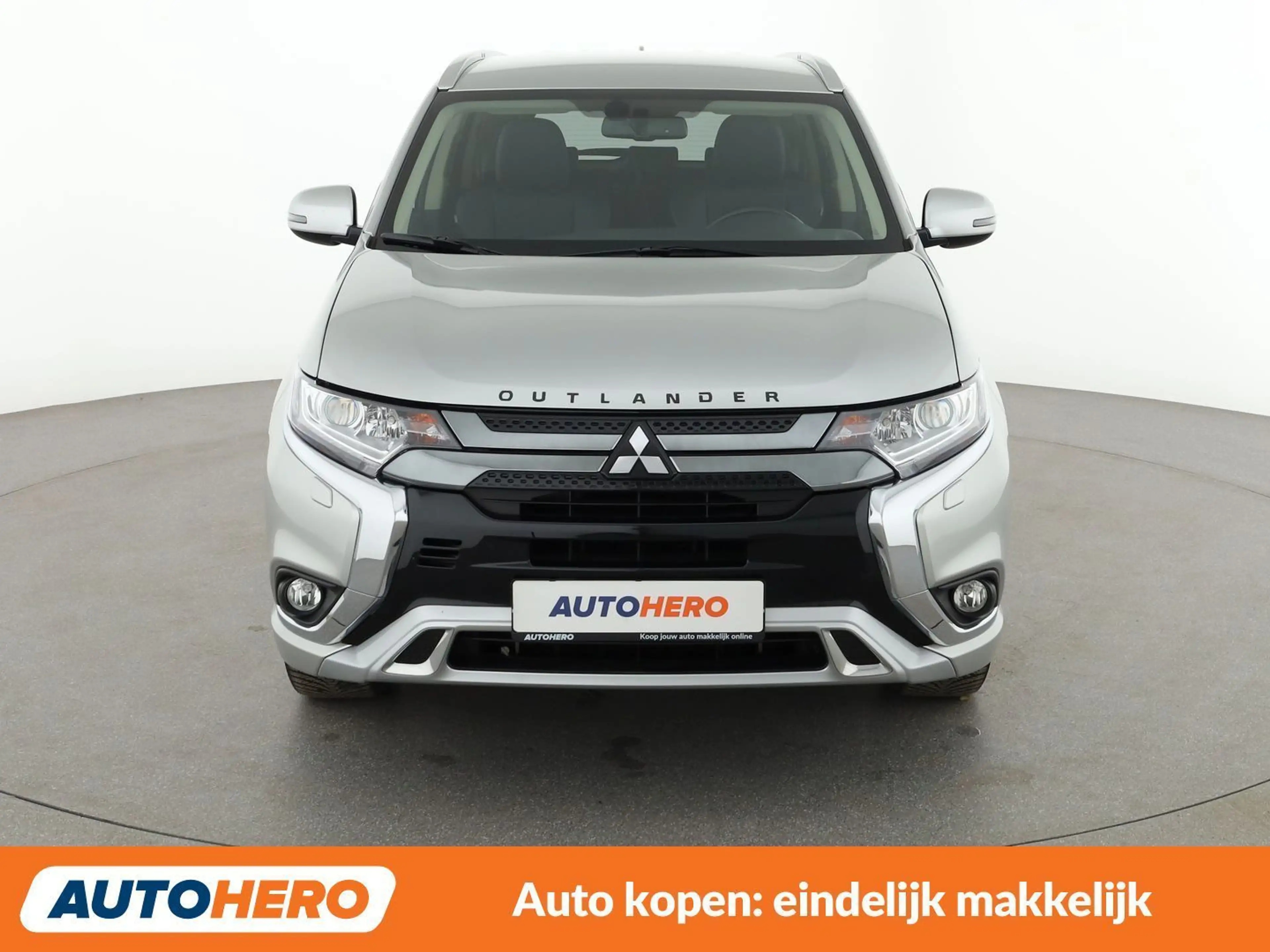 Mitsubishi Outlander 2.4 PHEV Spirit 4WD — photo 9