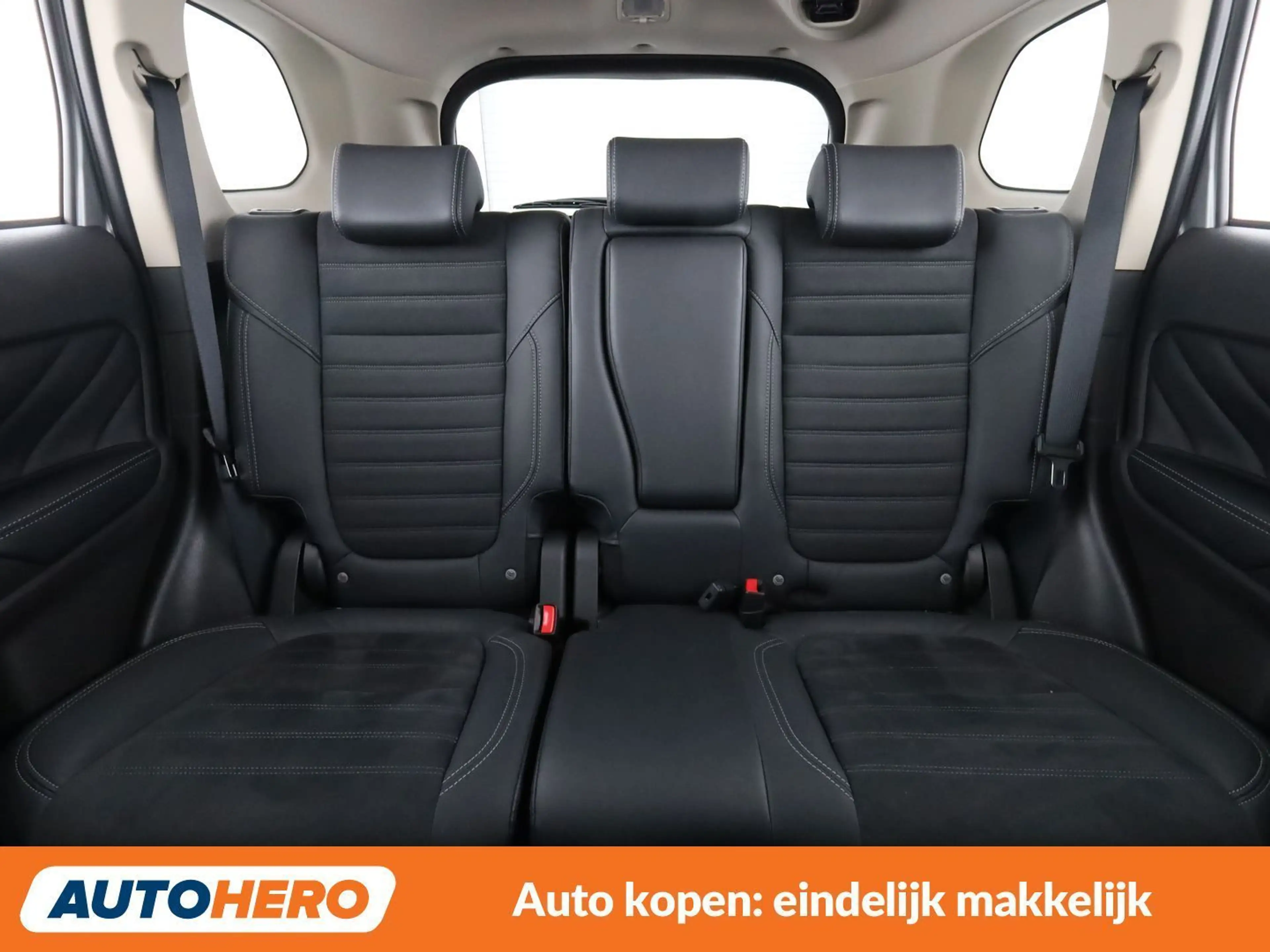 Mitsubishi Outlander 2.4 PHEV Spirit 4WD — photo 15