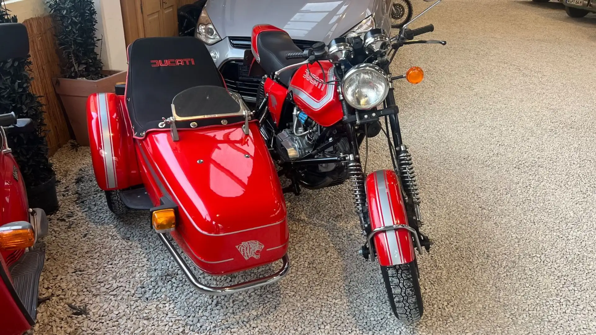 Ducati 900 SD Червоний - 2