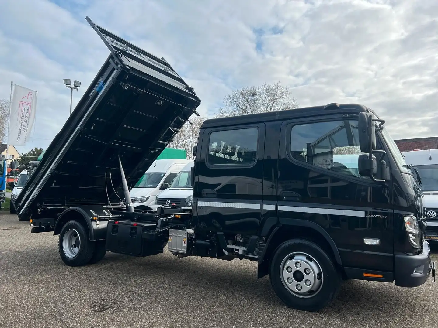 Mitsubishi Canter 7c18 DoKa *Maxi *3-Seiten Meiller Kipper* Schwarz - 2