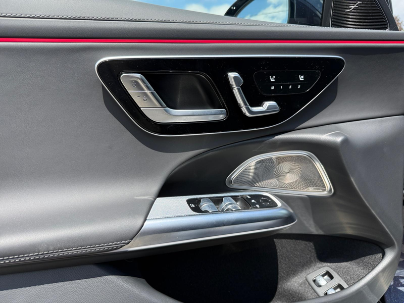 Mercedes-Benz E 53 AMG 4MATIC+ — photo 10