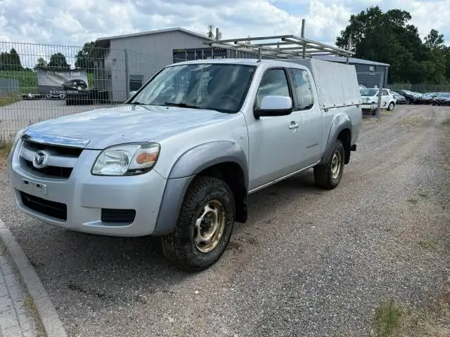 Mazda BT-50 L-Cab Midlands (Freestyle)