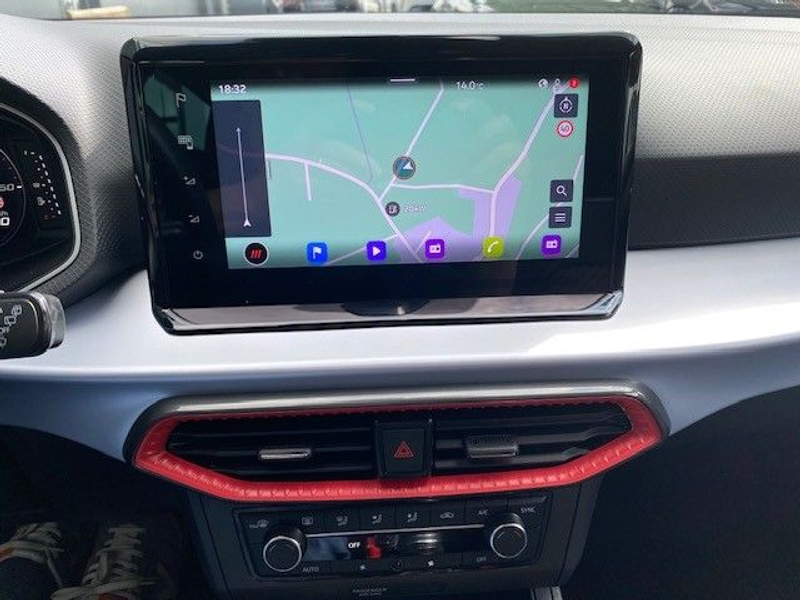 SEAT Ibiza 1.0 TSI FR Navi Kamera ACC LED AppleCarPlay — photo 13