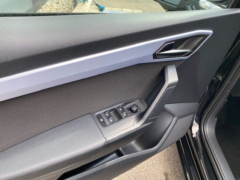 SEAT Ibiza 1.0 TSI FR Navi Kamera ACC LED AppleCarPlay — photo 8